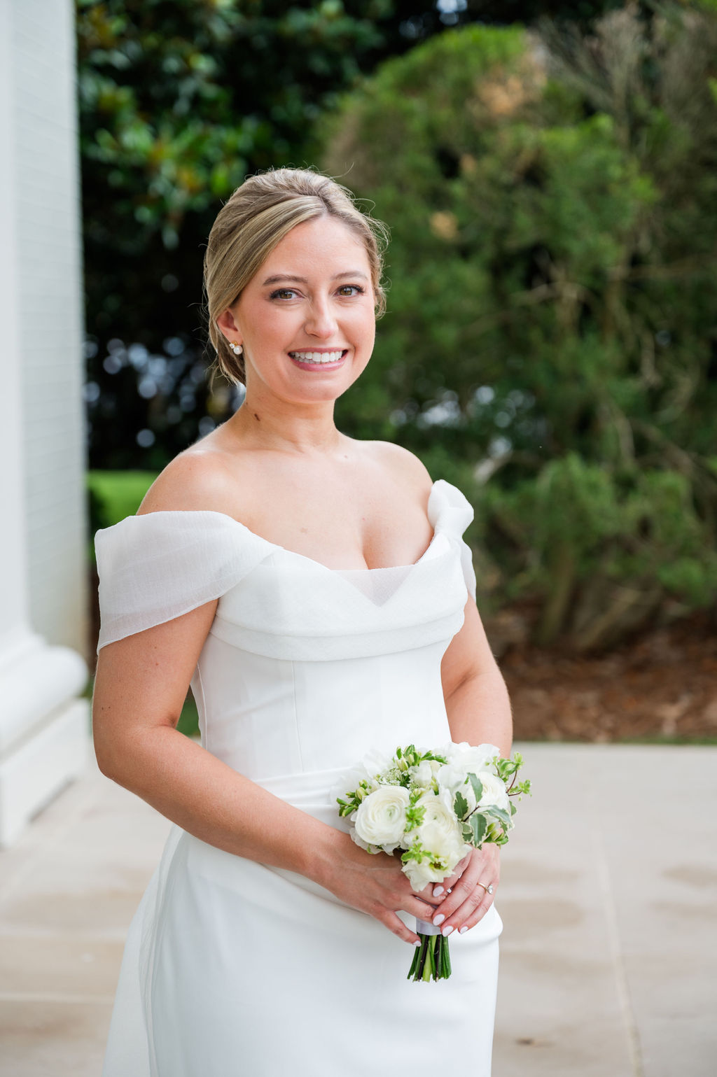 henrietta red nashville garden wedding 3 - Henrietta Red Wedding Blending Garden Charm and Family Love Henrietta Red Nashville Garden Wedding