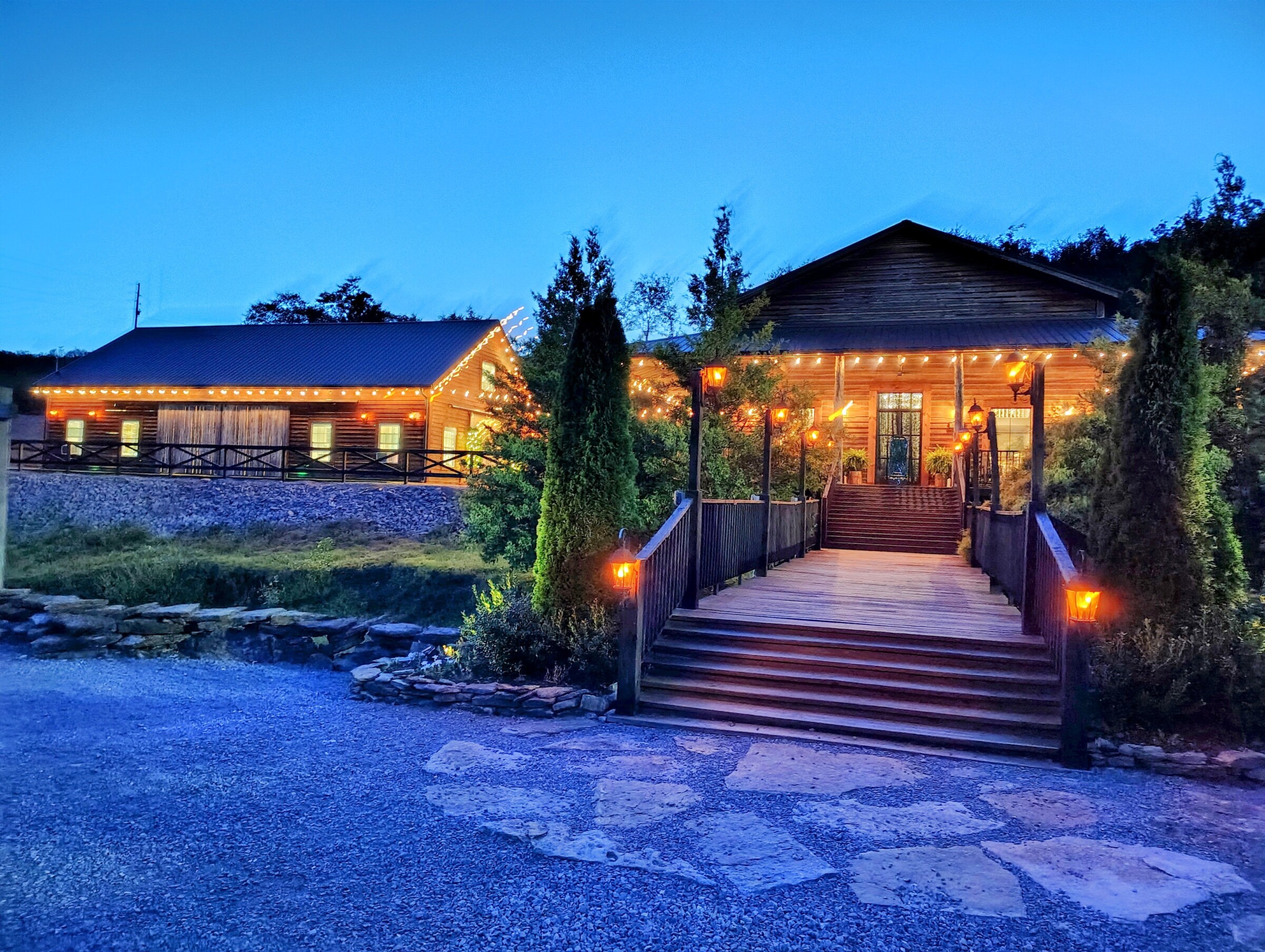 Rustic Elegance Tennessee Event Venue Wedding Rain Plan