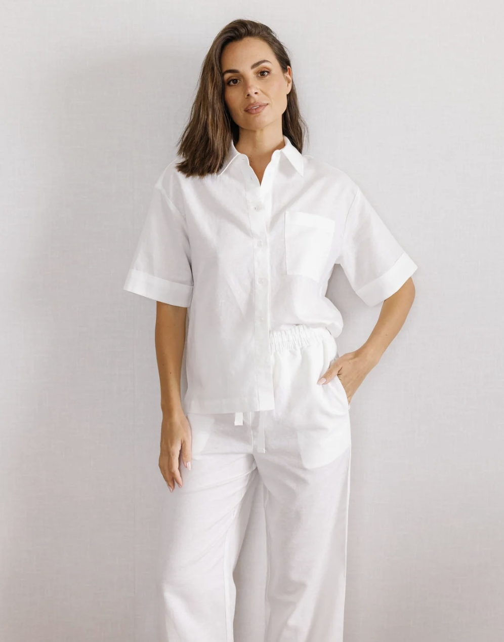 Le Rose Portia Linen Bridal Pyjamas Long White 2 - Wedding Morning Must-Haves: The Best Wedding Robes and PJs for Brides and Their Bridal Parties Le Rose Portia Linen Bridal Pyjamas Long White 2