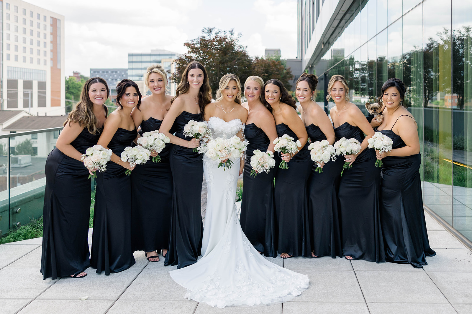 Tennessee Wedding with Timeless Color Palette