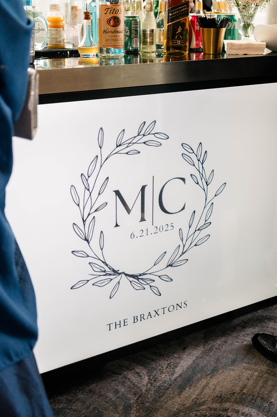 Tennessee Wedding with Timeless Color Palette