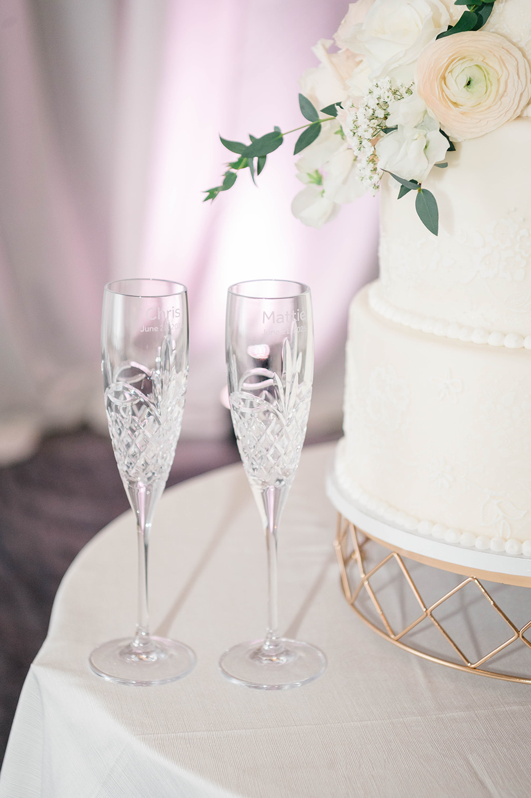 Tennessee Wedding with Timeless Color Palette