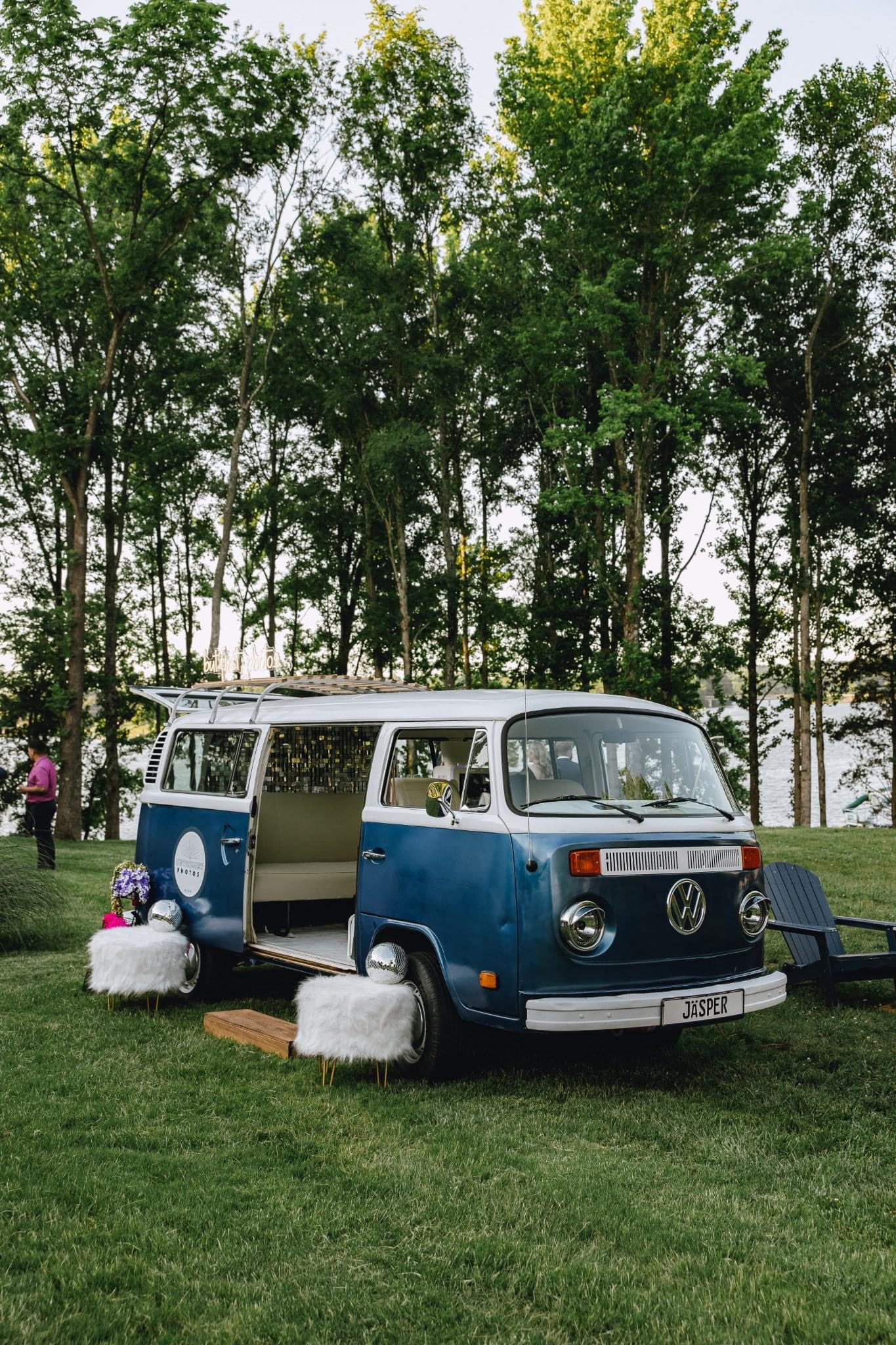 Why You Need a Photo Booth at Your Wedding w/ Heather Knauf of Instaburst Photos