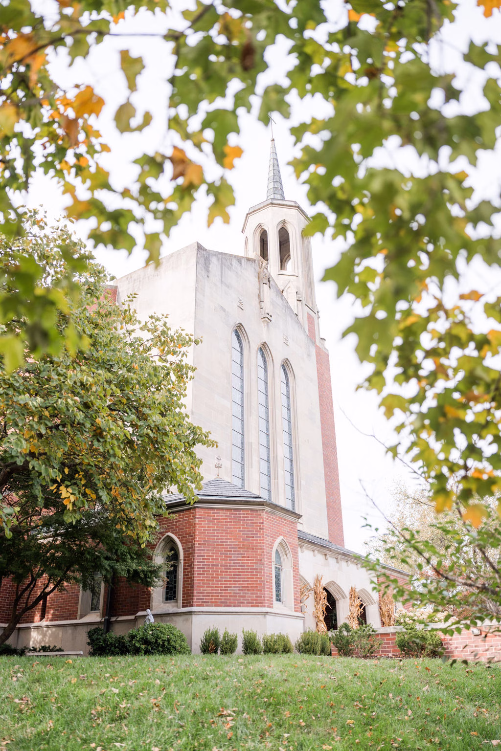 Green Nashville Wedding with New Orleans Flair Rebecca Musayev Photography