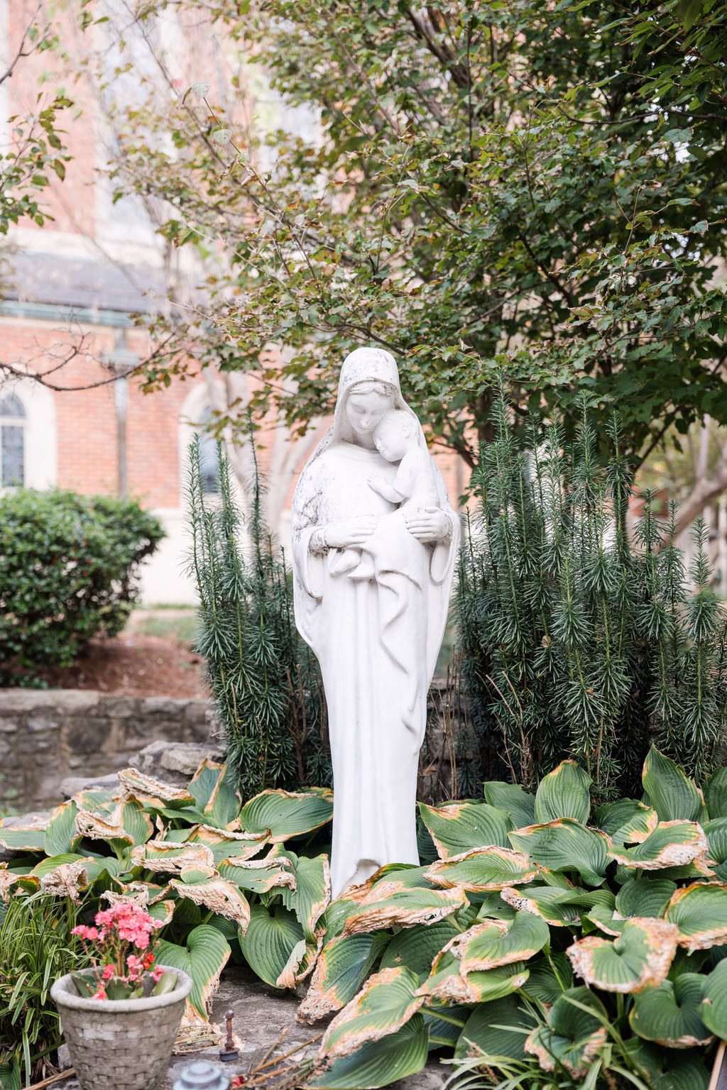 Green Nashville Wedding with New Orleans Flair Rebecca Musayev Photography