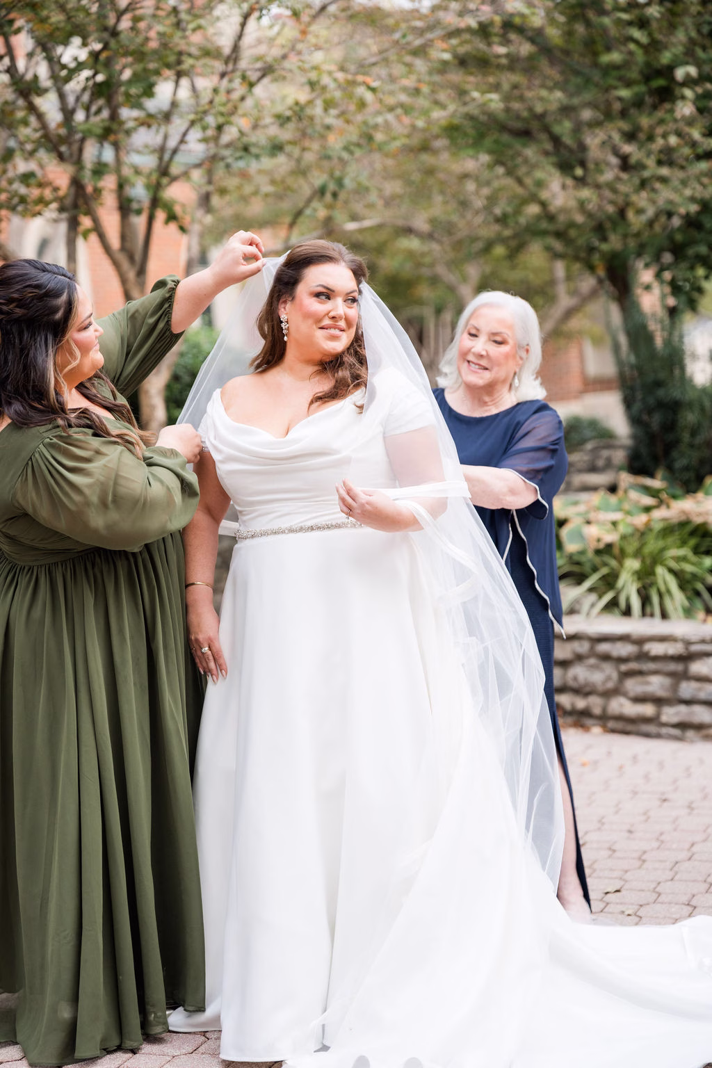 Green Nashville Wedding with New Orleans Flair Rebecca Musayev Photography