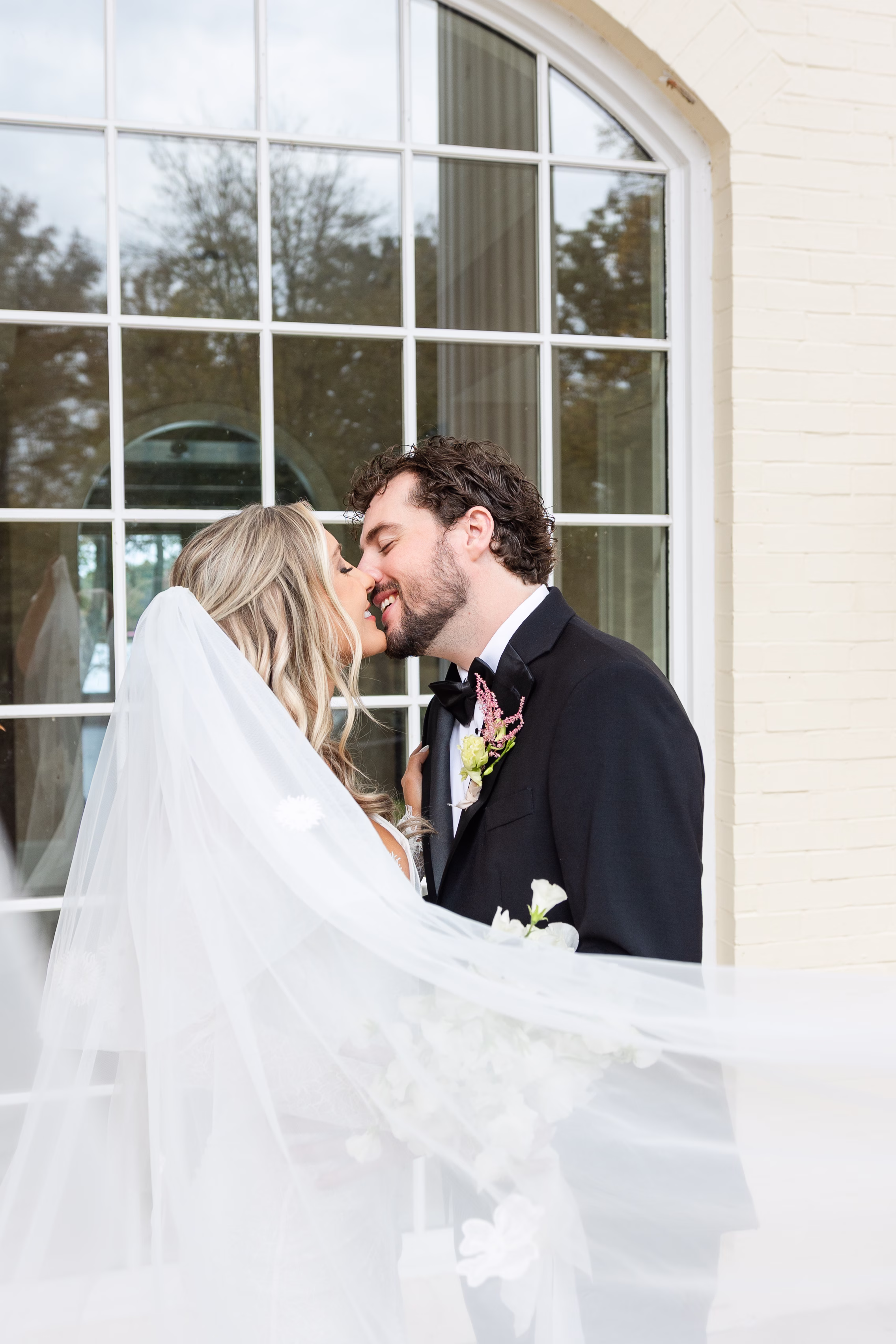 Black and White Nashville Wedding with Rainy Sparkler Sendoff Rebecca Musayev Photography