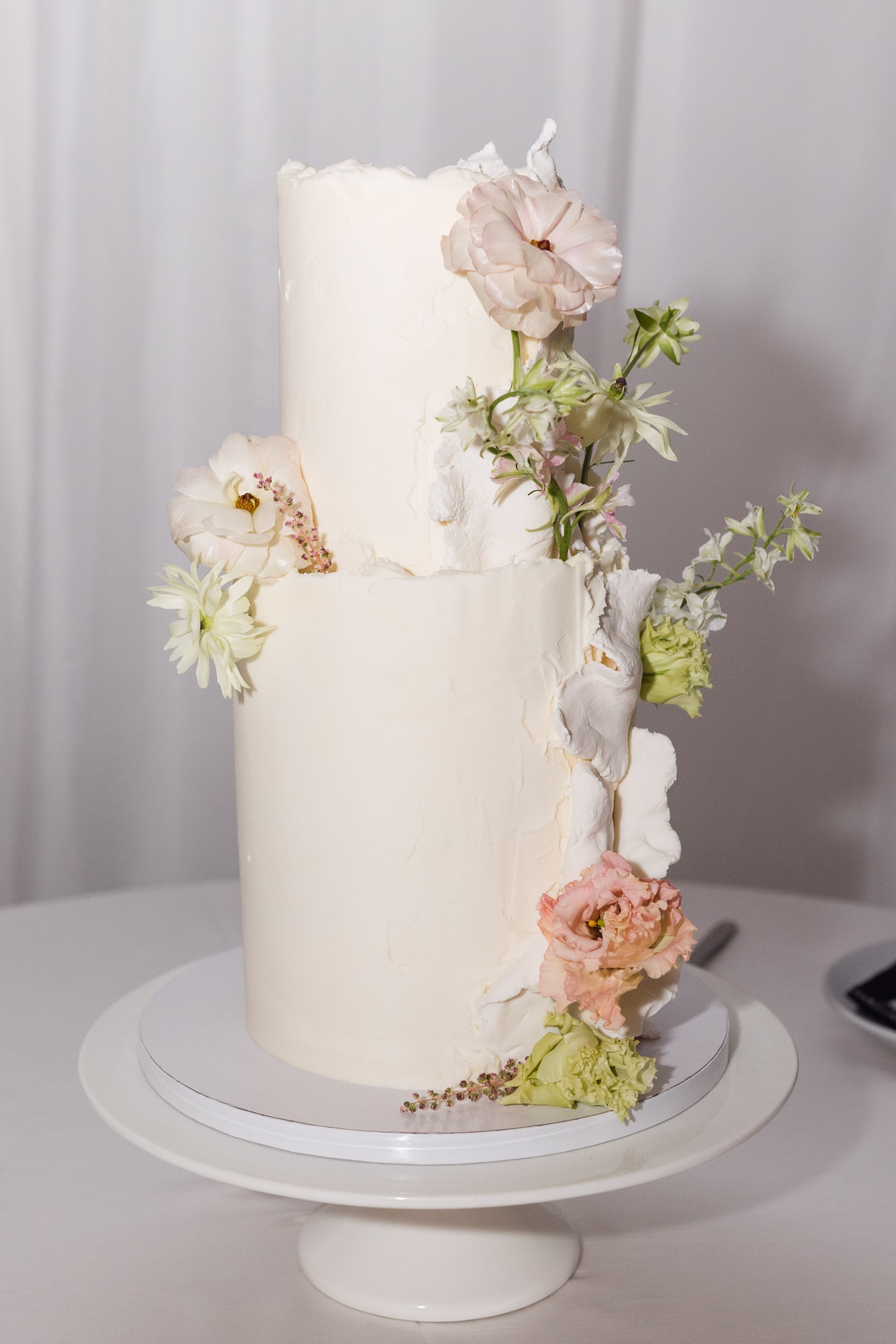 Black and White Nashville Wedding with Rainy Sparkler Sendoff Rebecca Musayev Photography