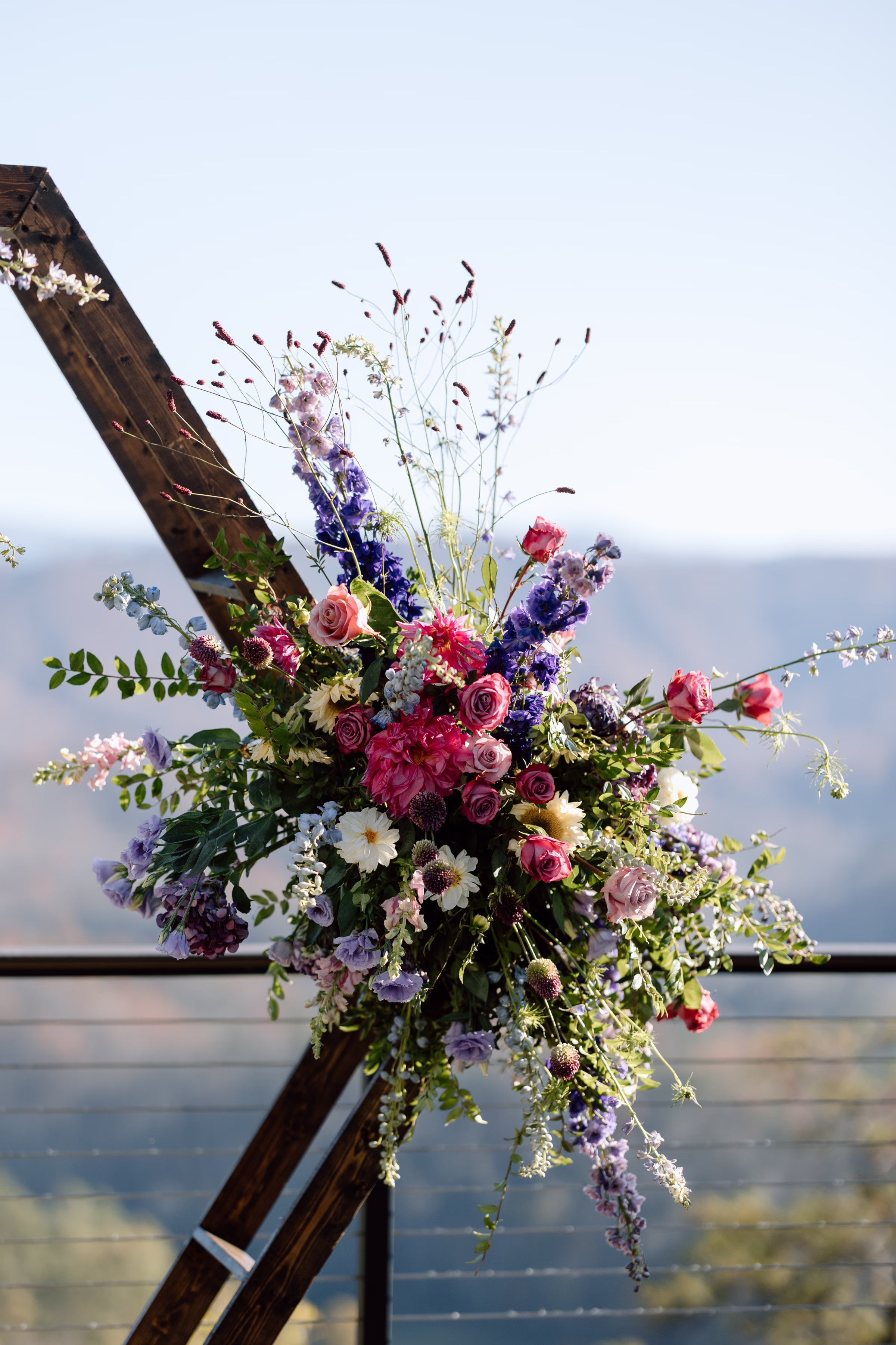 Nashville Wedding with Sunflower Details Hannah Lee Photography