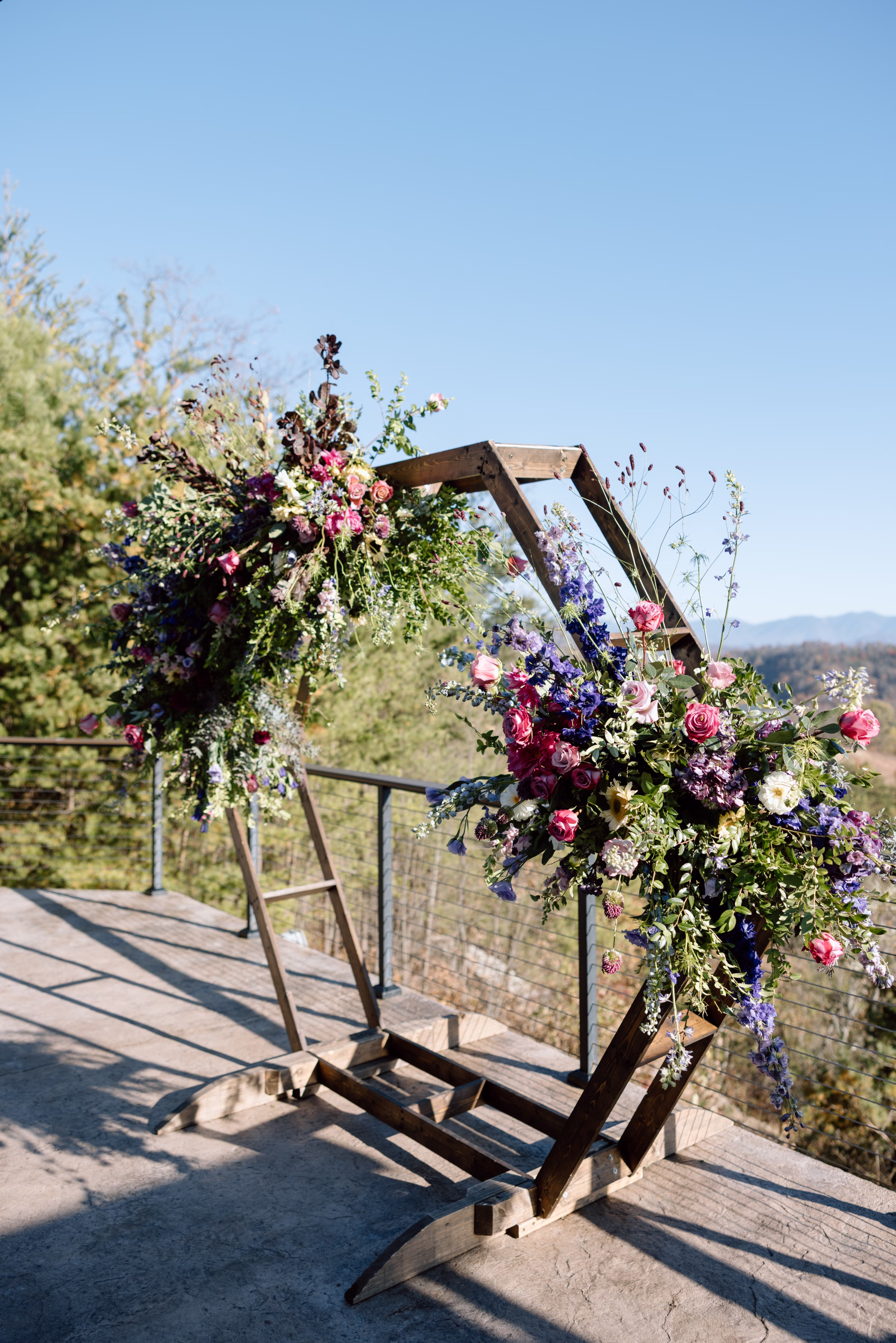 Nashville Wedding with Sunflower Details Hannah Lee Photography