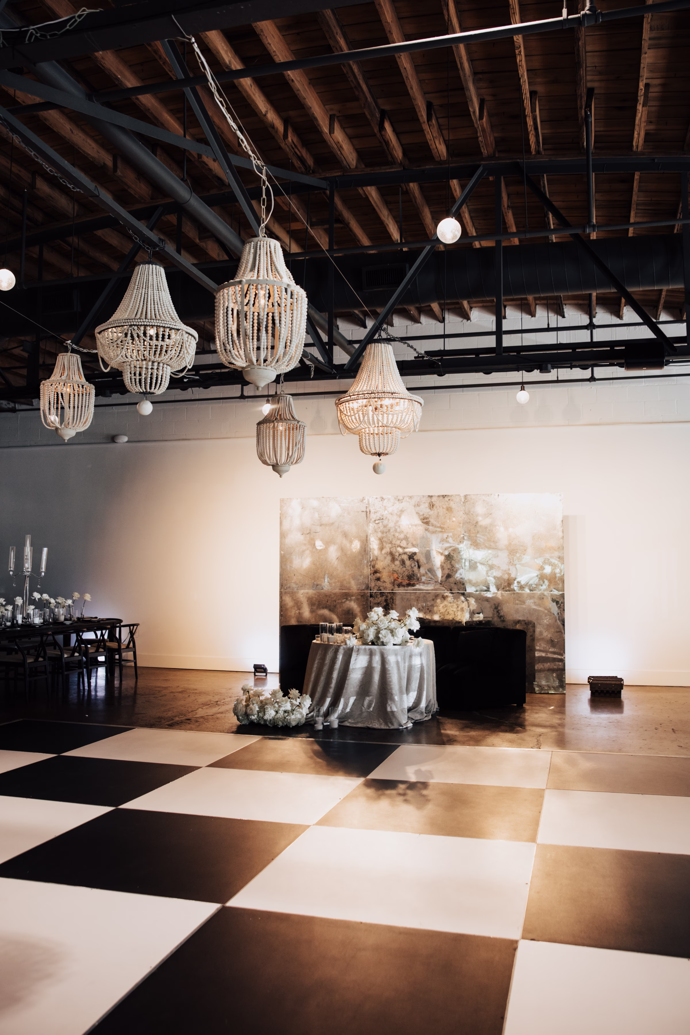 Black and White Wedding at Saint Elle on Nashville Bride Guide