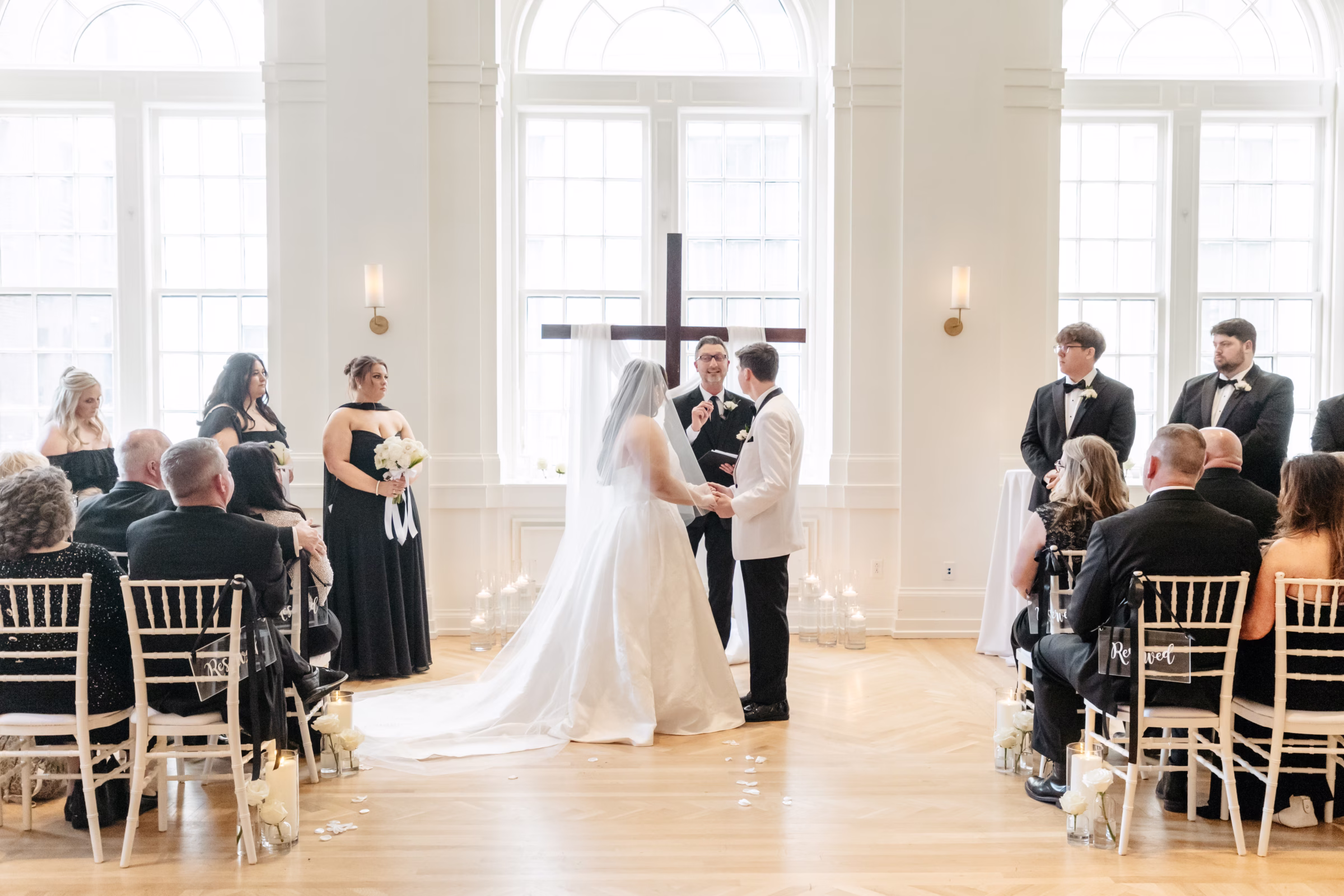 Elegant Black and White Wedding at Noelle Nashville Bride Guide