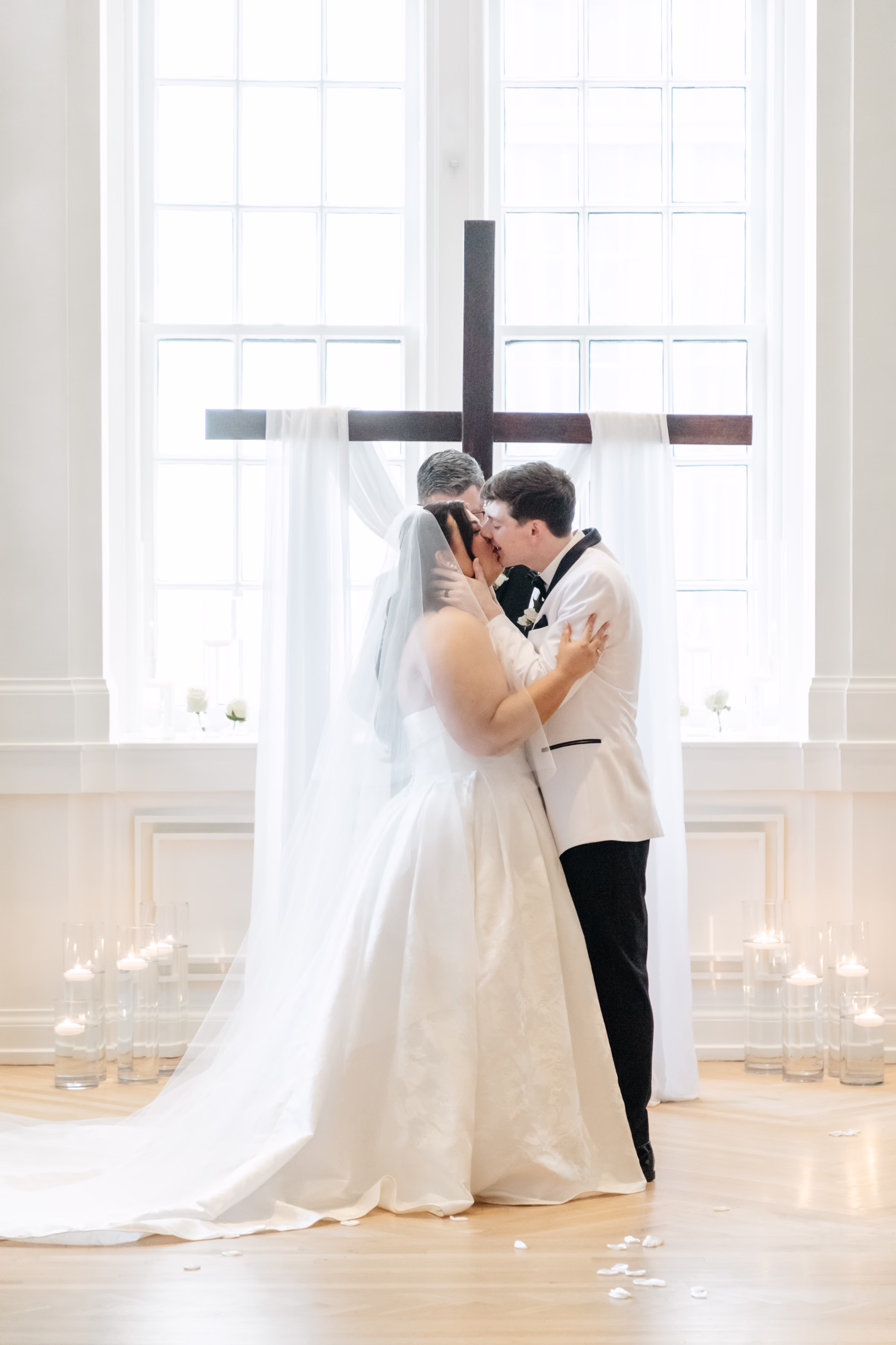 Elegant Black and White Wedding at Noelle Nashville Bride Guide