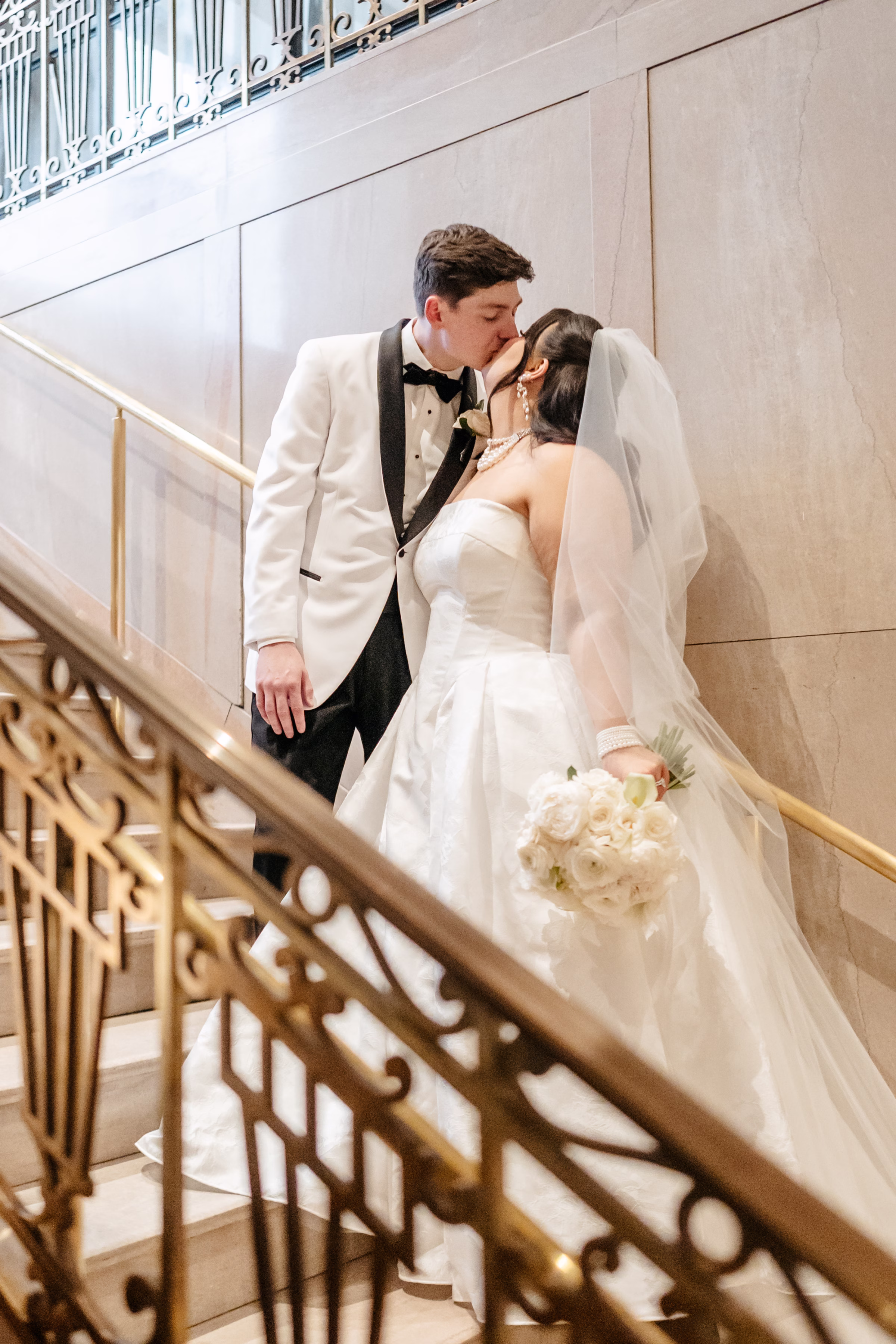 Elegant Black and White Wedding at Noelle Nashville Bride Guide