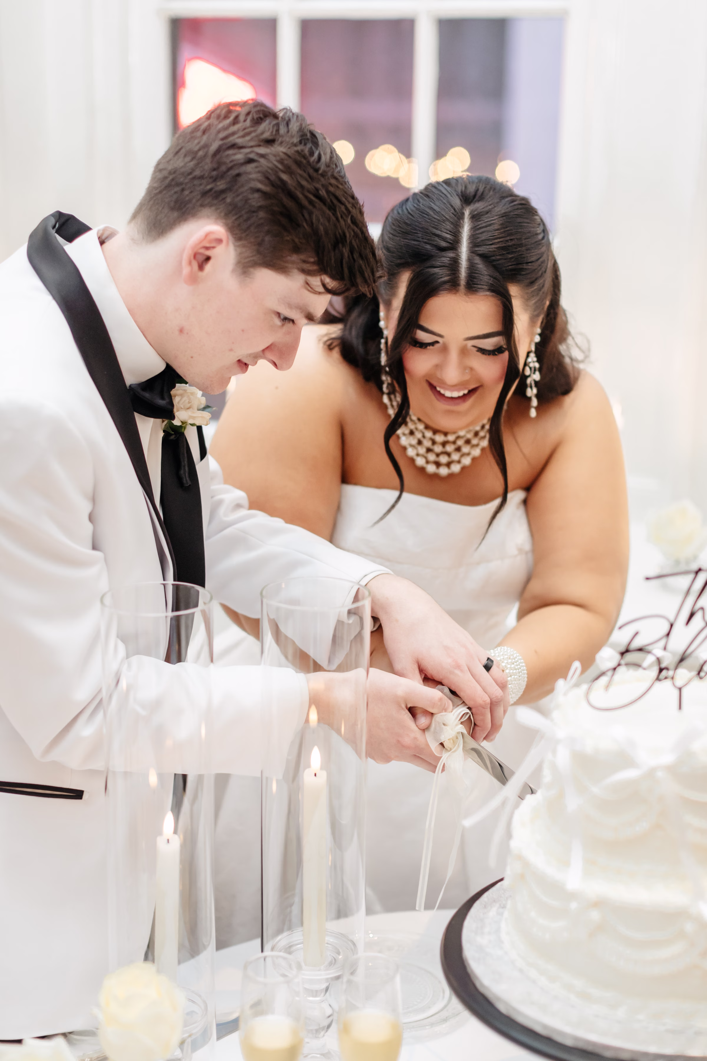 Elegant Black and White Wedding at Noelle Nashville Bride Guide