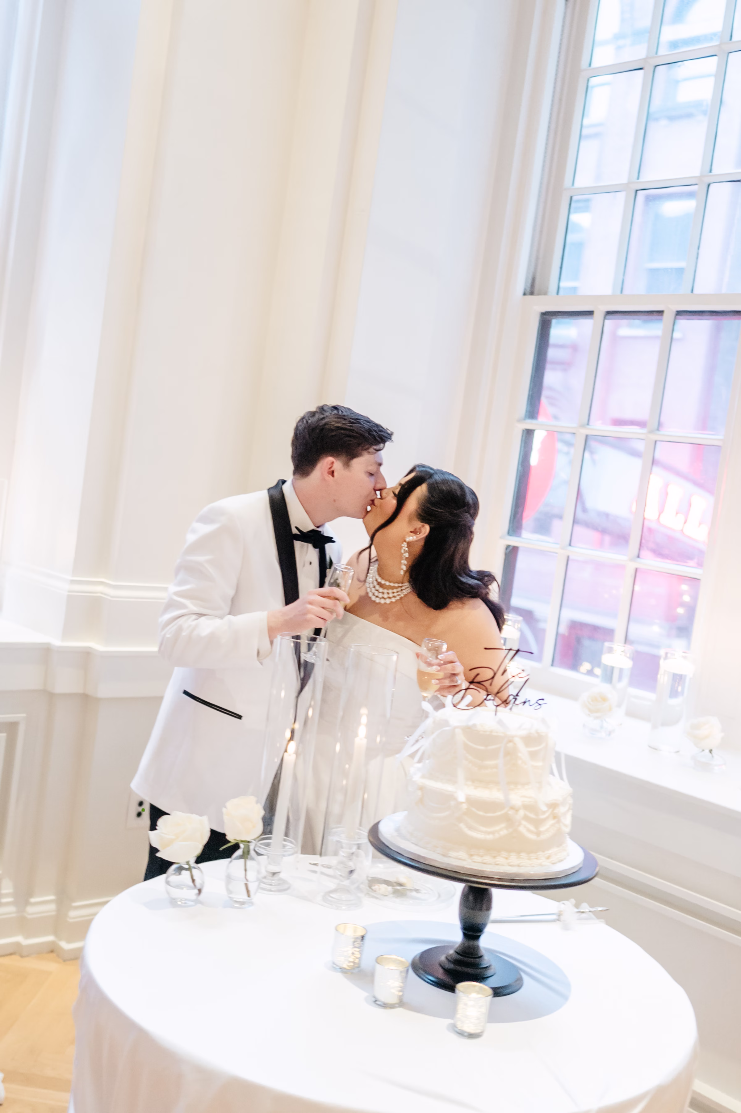 Elegant Black and White Wedding at Noelle Nashville Bride Guide