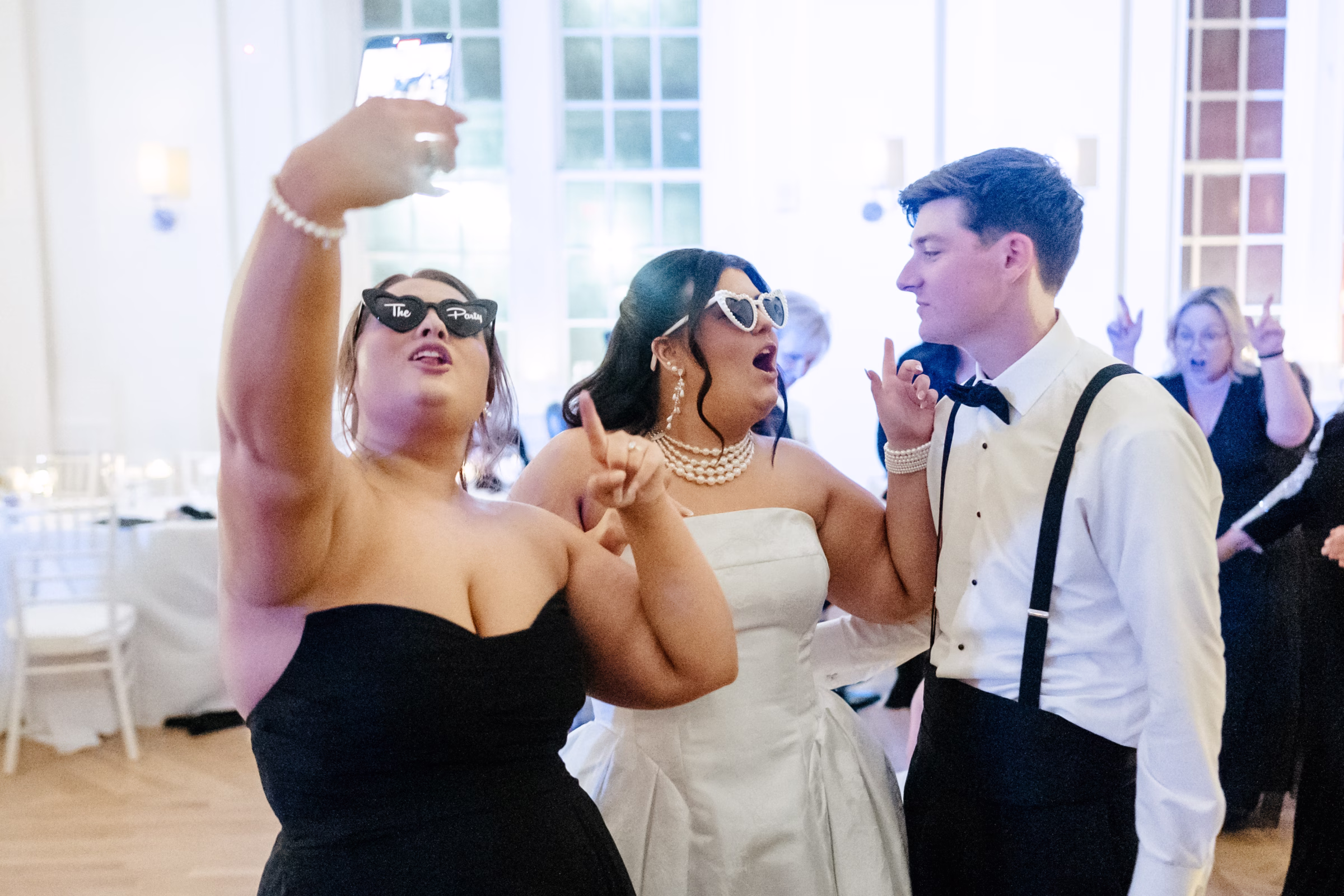Elegant Black and White Wedding at Noelle Nashville Bride Guide