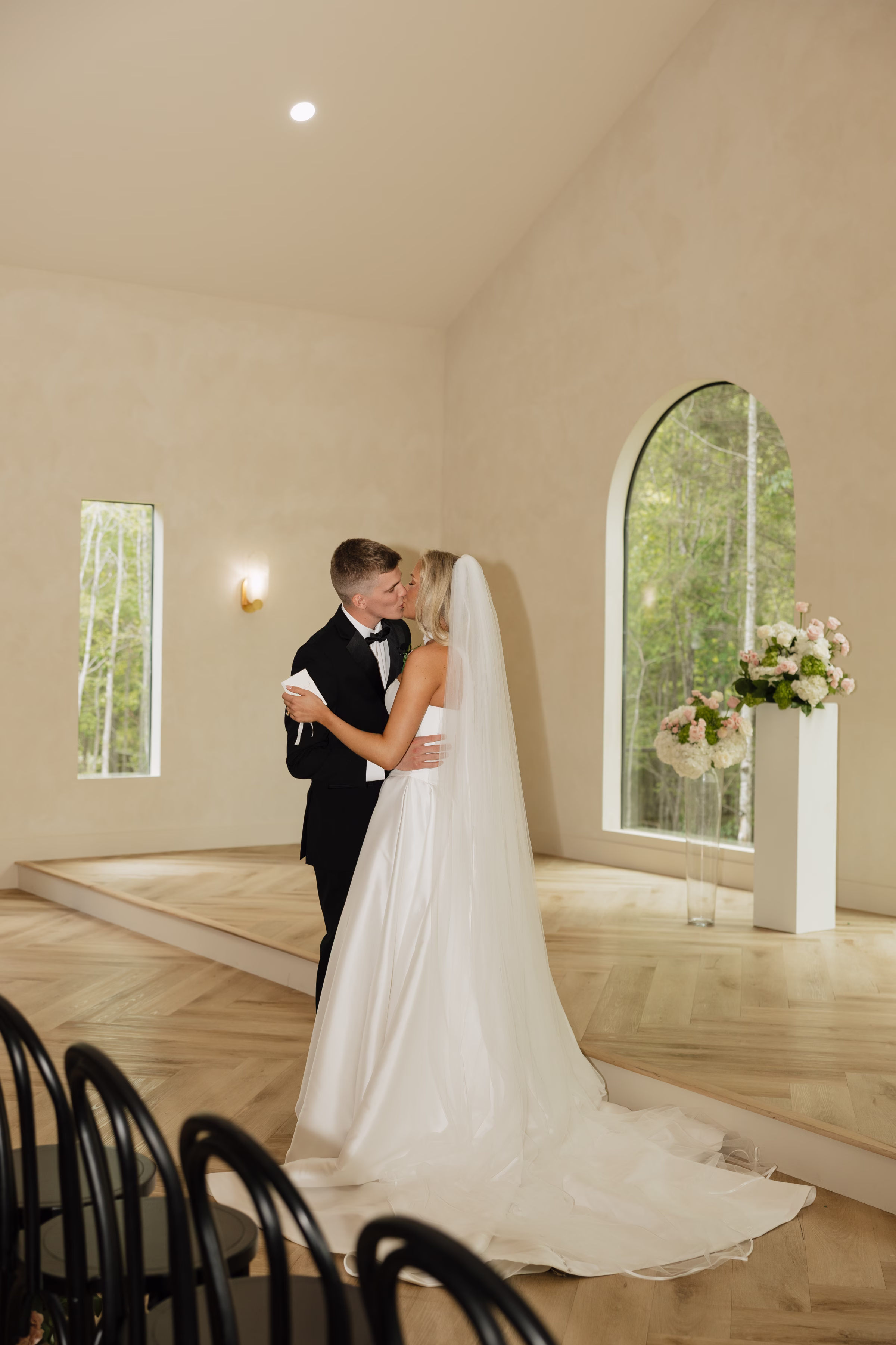 Nashville Vintage Spring Wedding at The Monroe Sydney Breland Photography
