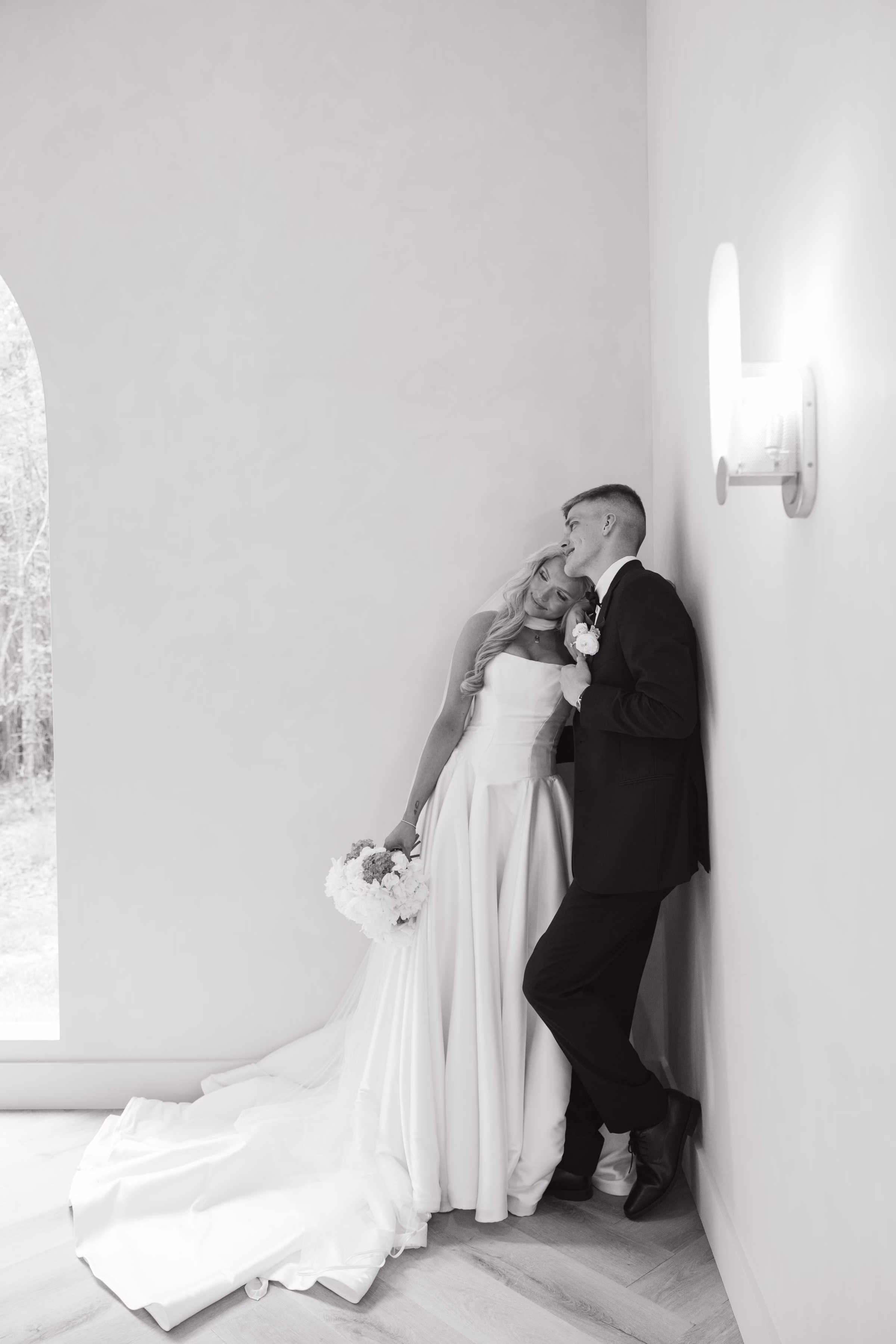 Nashville Vintage Spring Wedding at The Monroe Sydney Breland Photography