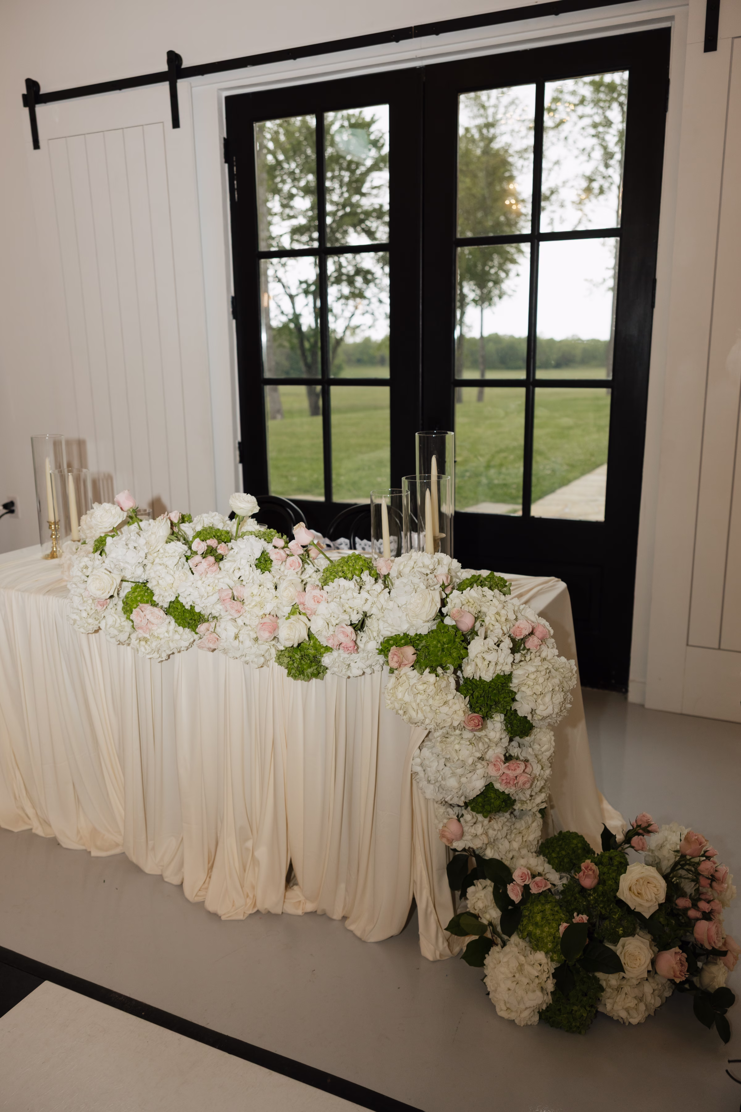 Nashville Vintage Spring Wedding at The Monroe Sydney Breland Photography