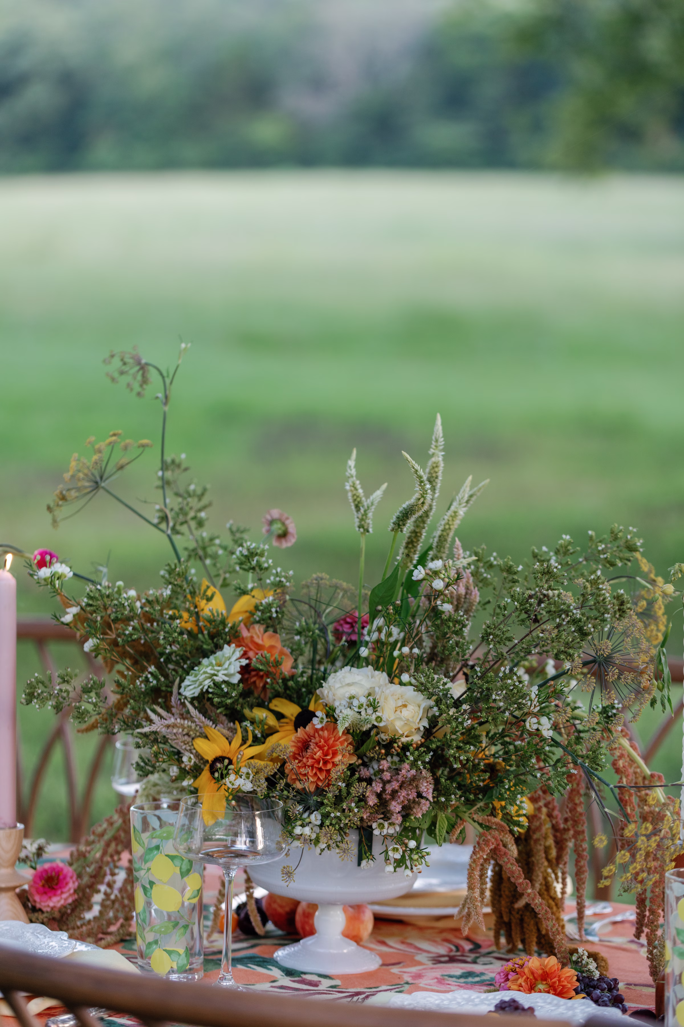 arrington meadows retro wedding inspo florals tablescape Darien Photography 030 - Retro Inspired Wedding Editorial at Arrington Meadows Arrington Meadows Retro Wedding Inspiration Nashville Bride Guide