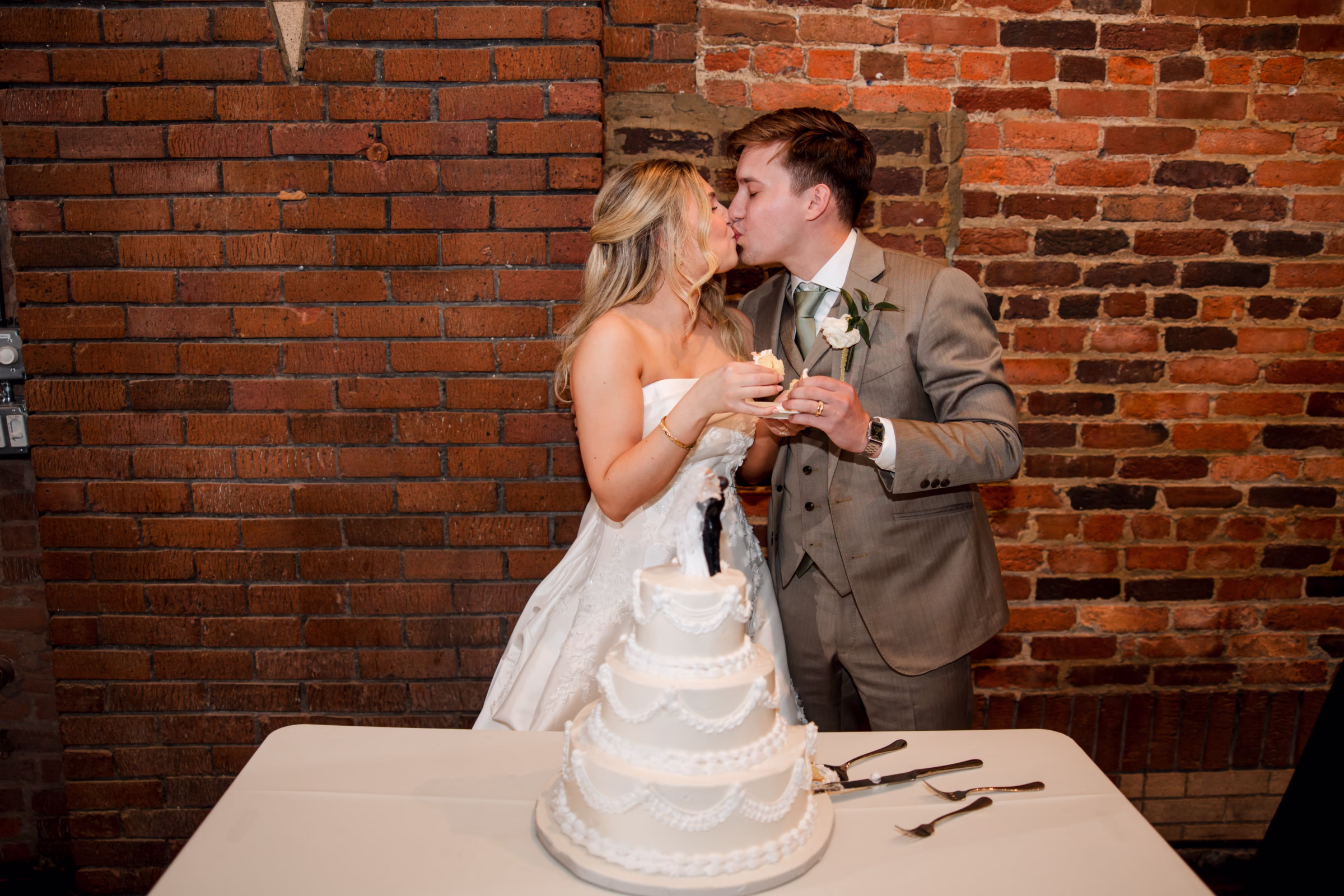 Coastal Inspired Nashville Wedding Room With A View | John Myers Photography
