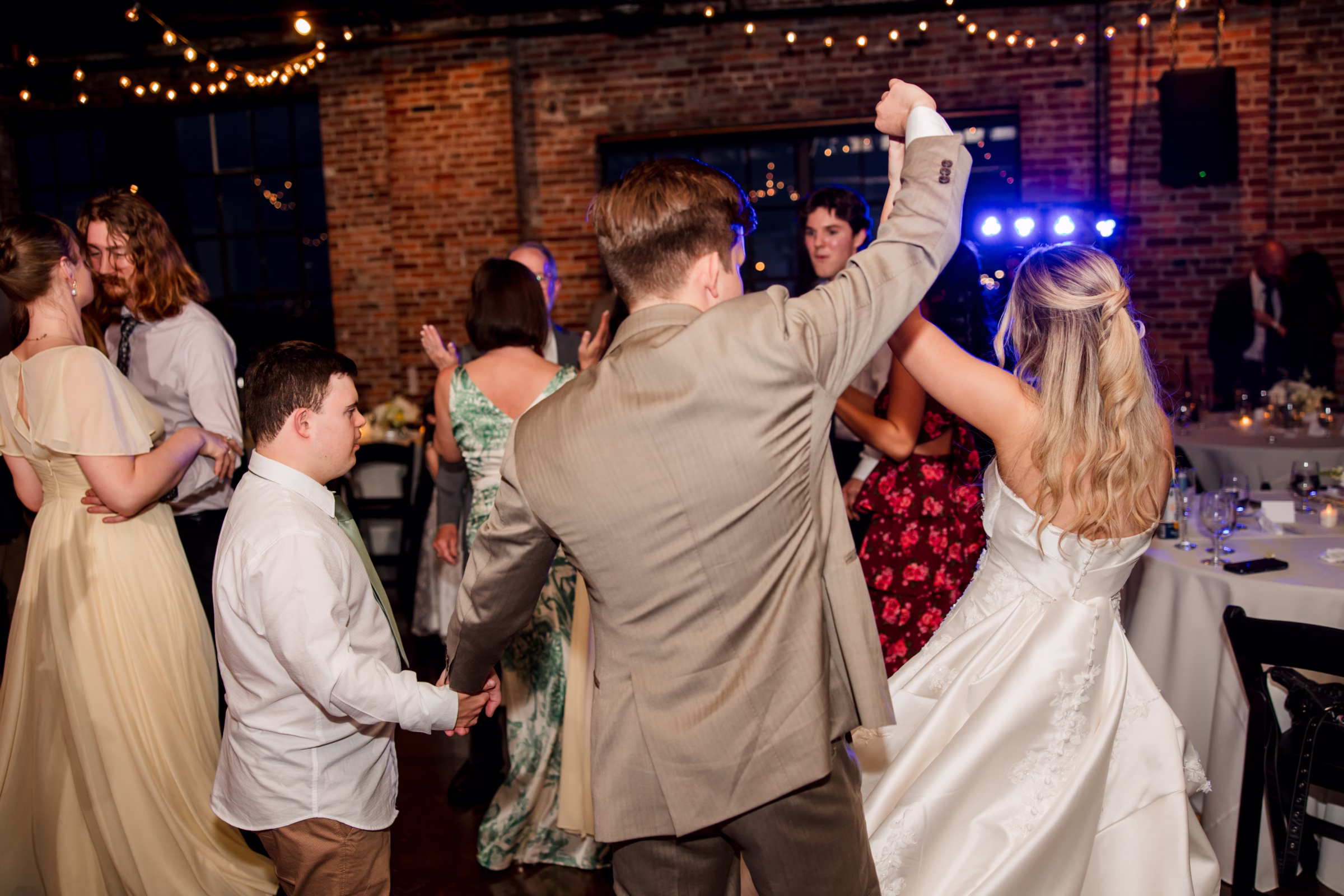 Coastal Inspired Nashville Wedding Room With A View | John Myers Photography